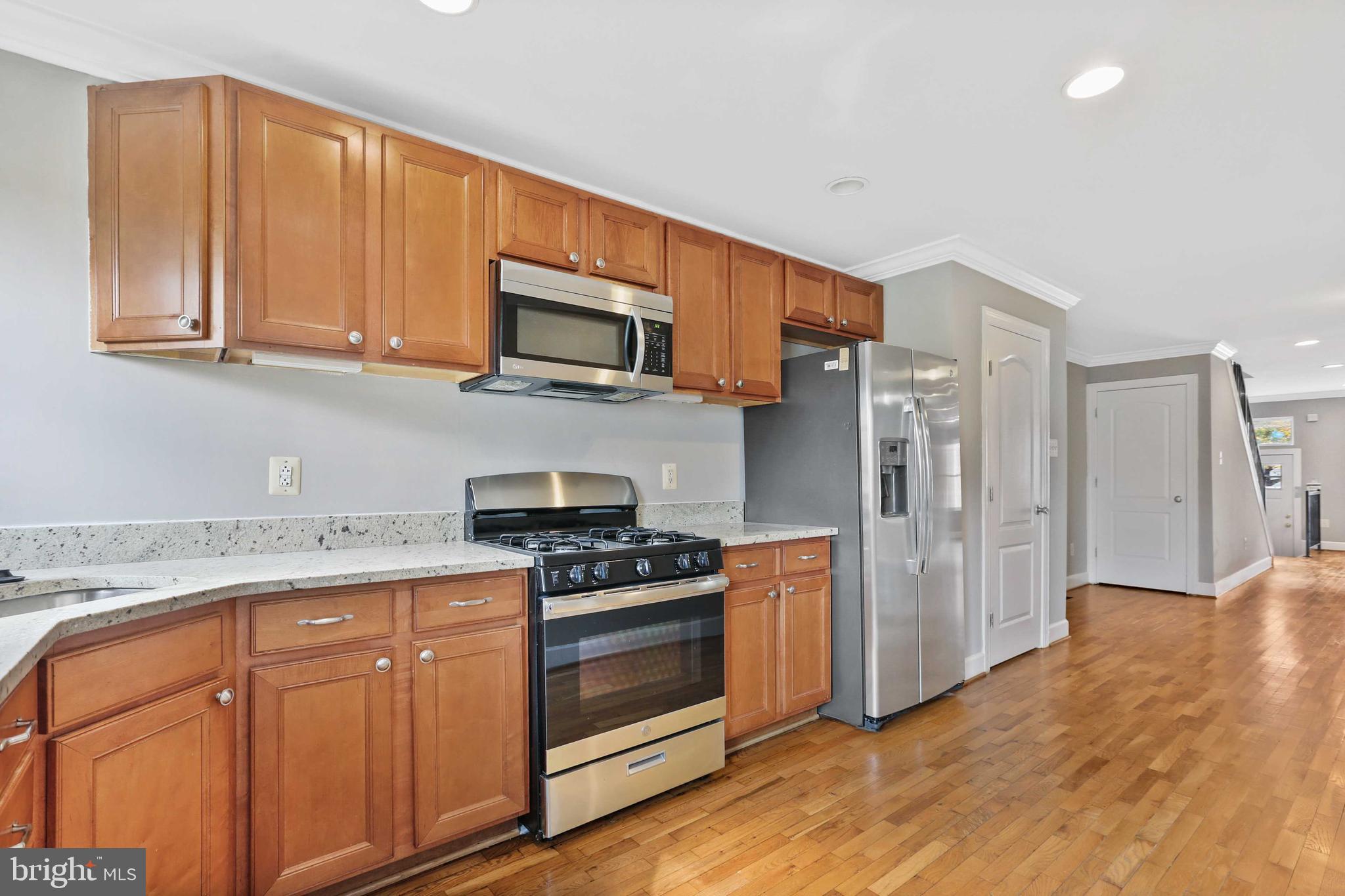 BARCLAY - Residential Lease