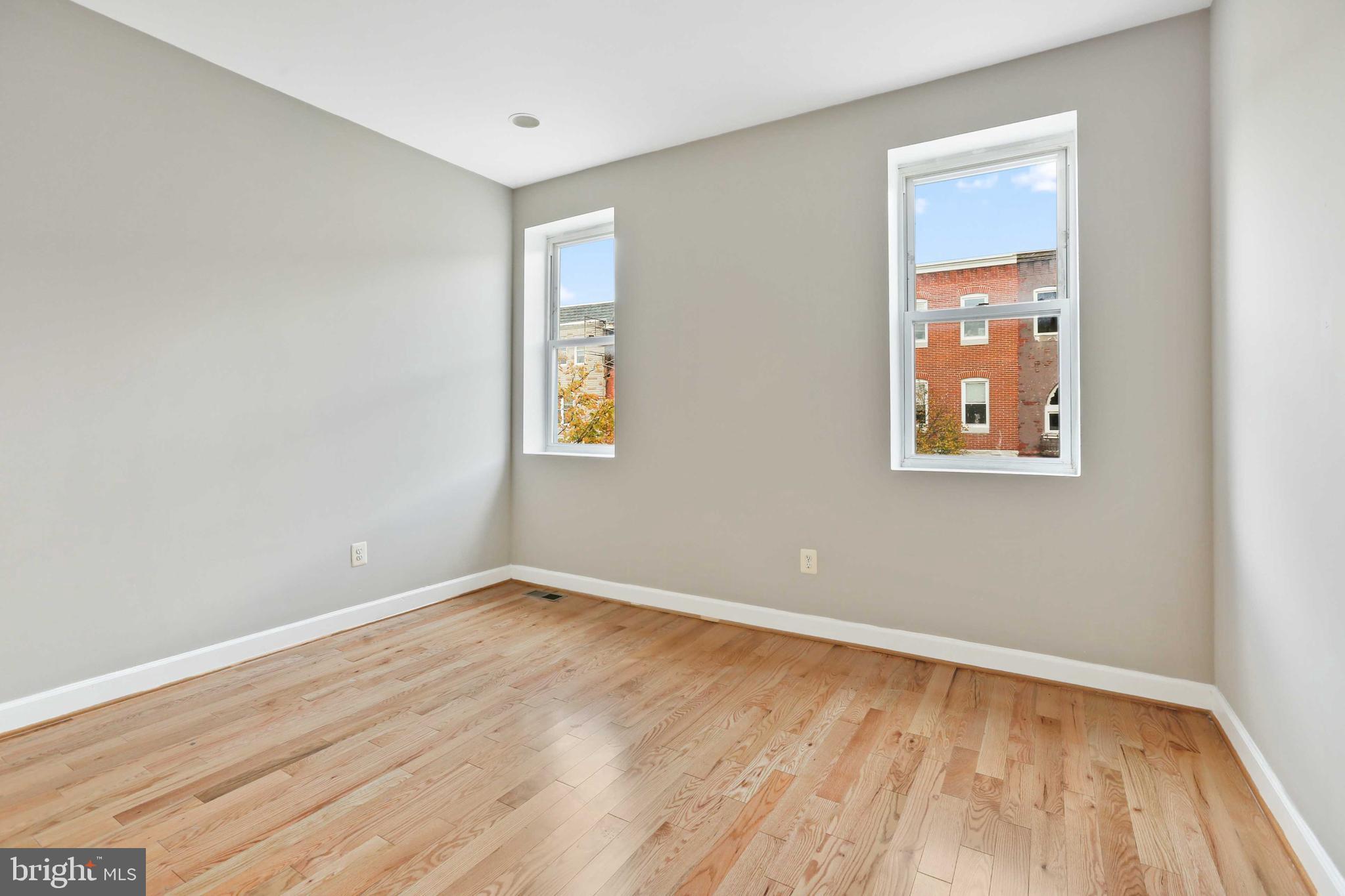 BARCLAY - Residential Lease