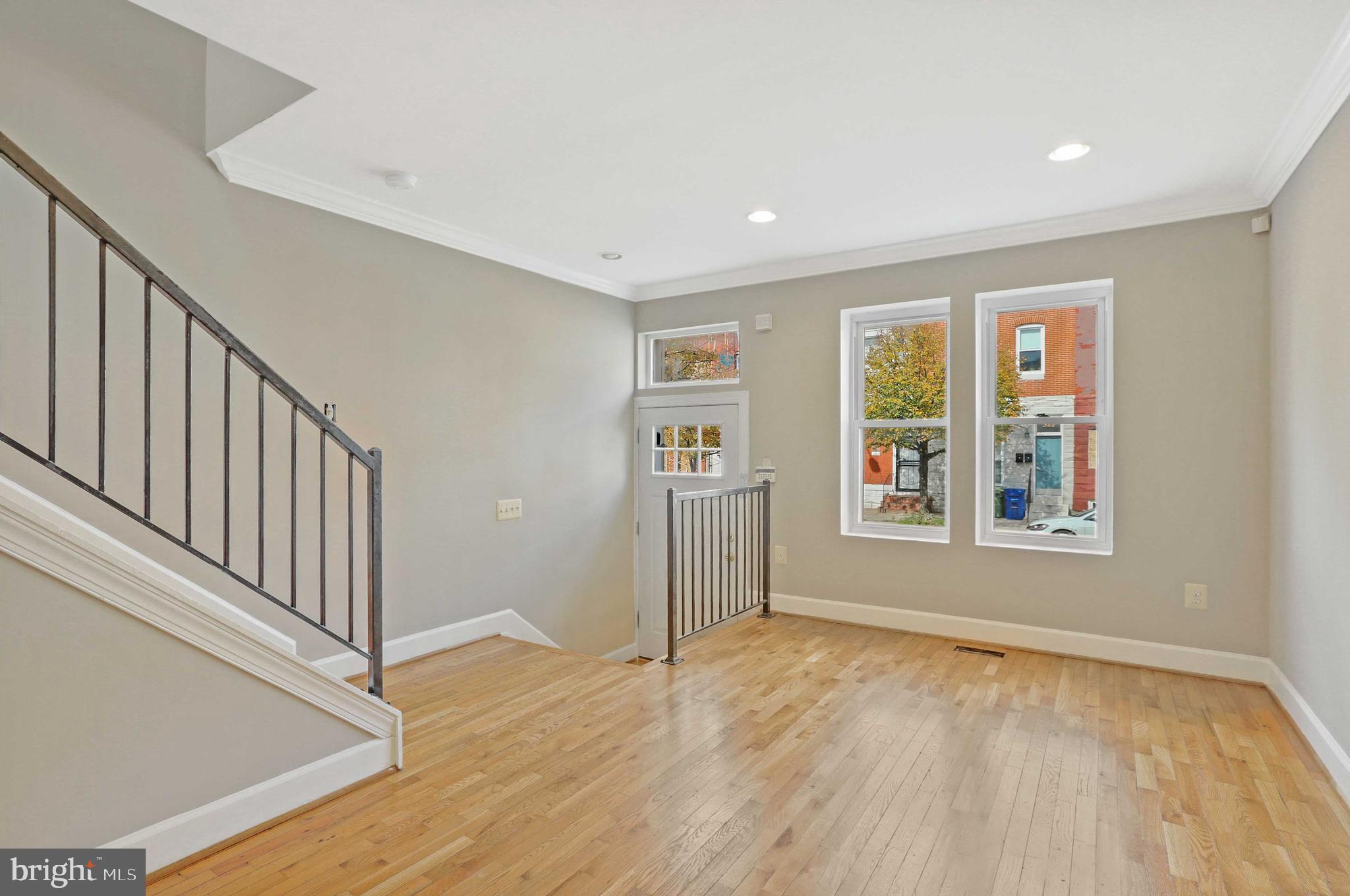 BARCLAY - Residential Lease