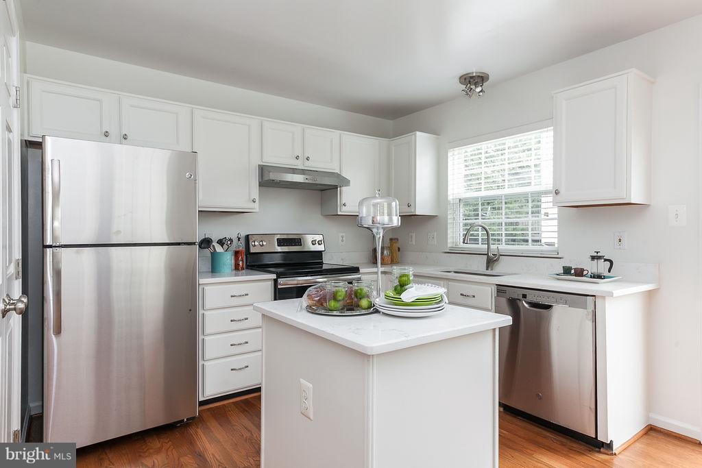 JAPONICA - Residential Lease