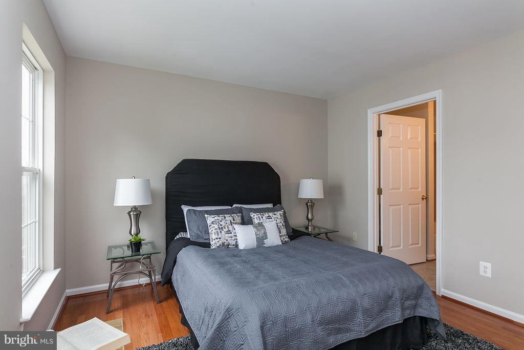 JAPONICA - Residential Lease