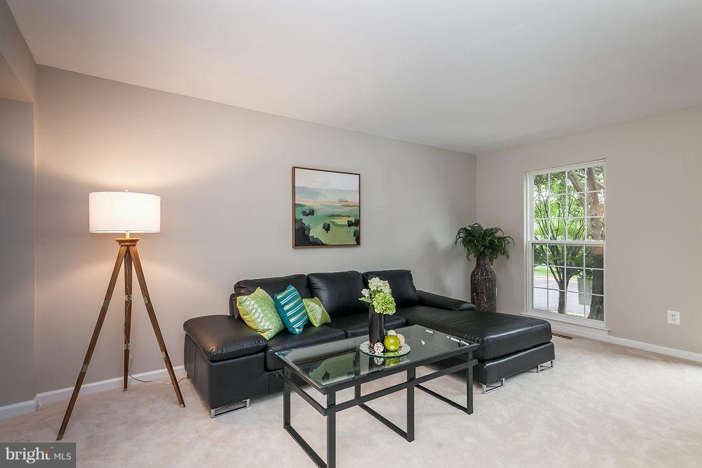 JAPONICA - Residential Lease