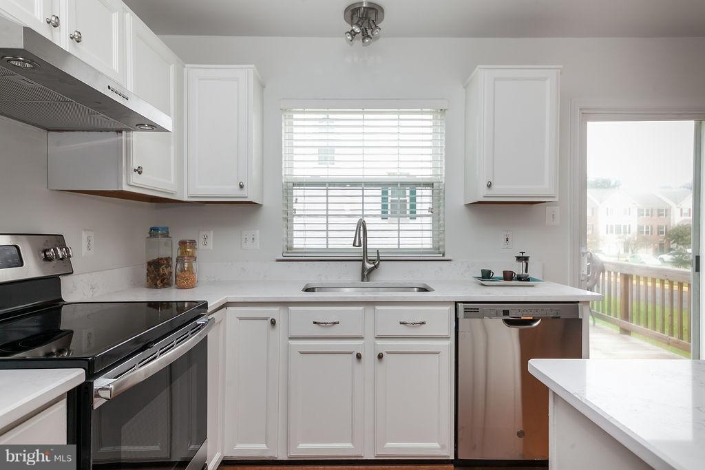 JAPONICA - Residential Lease