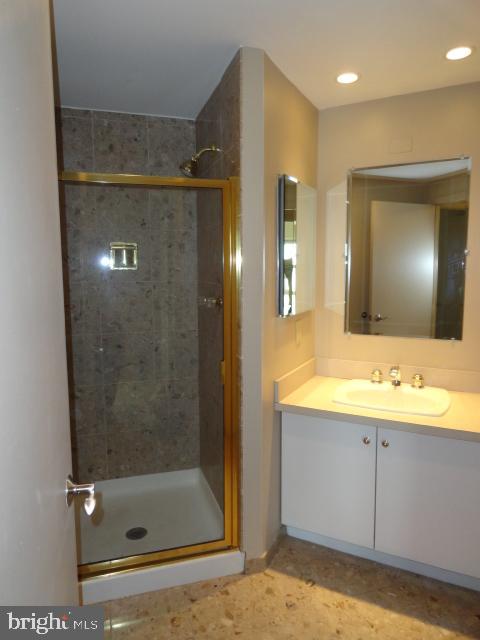 INNER HARBOR - Residential Lease