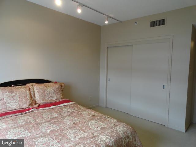 INNER HARBOR - Residential Lease