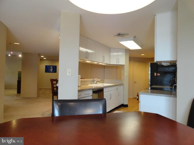 INNER HARBOR - Residential Lease