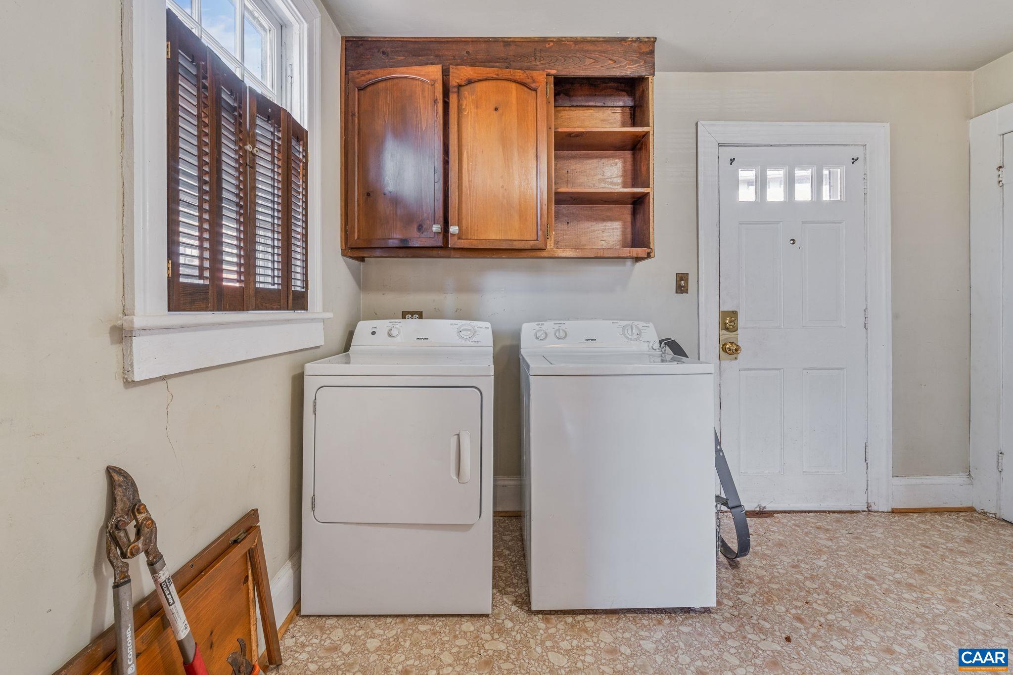 LOCUST GROVE - Residential