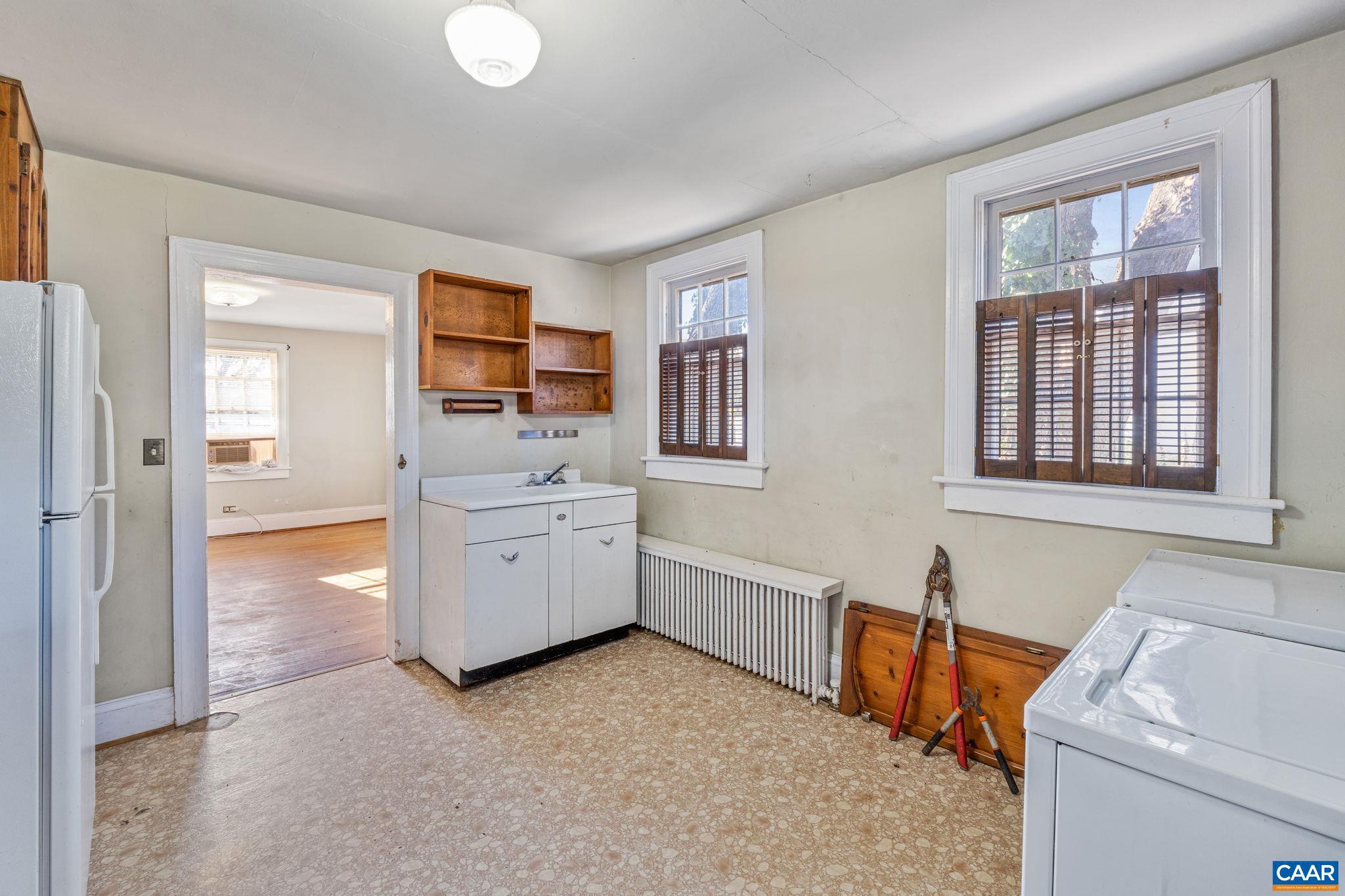 LOCUST GROVE - Residential