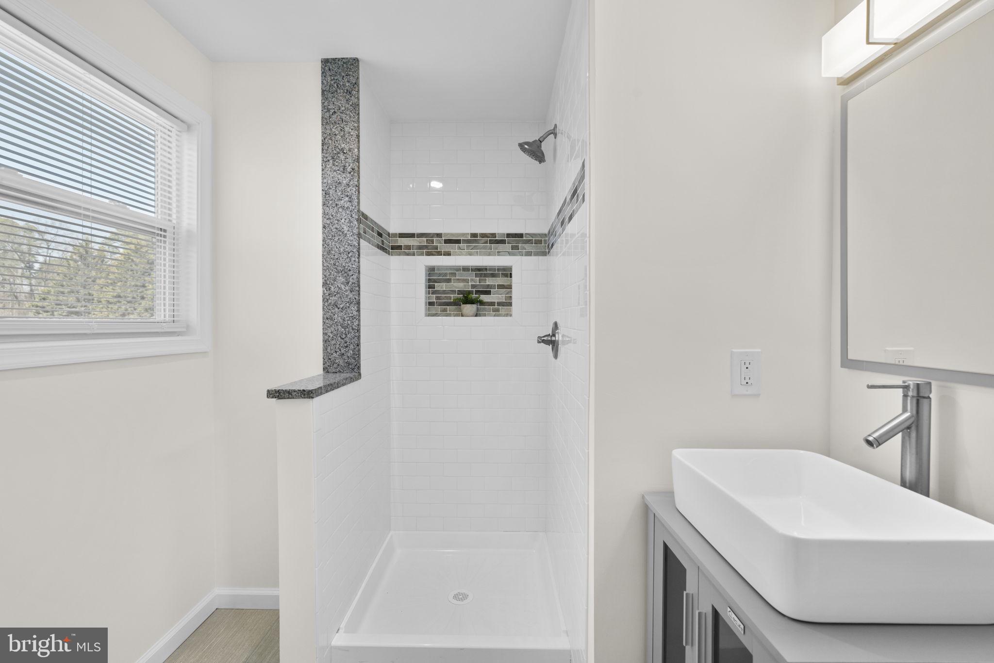 SEVERN - Residential