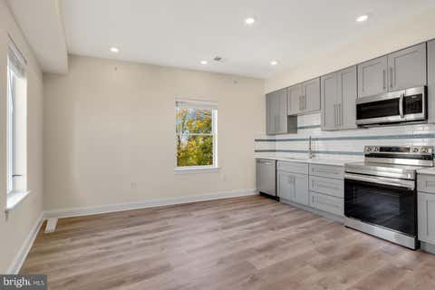 Condo For Rent - 511 Gorgas Lane #E<br/> PHILADELPHIA, PA 19128