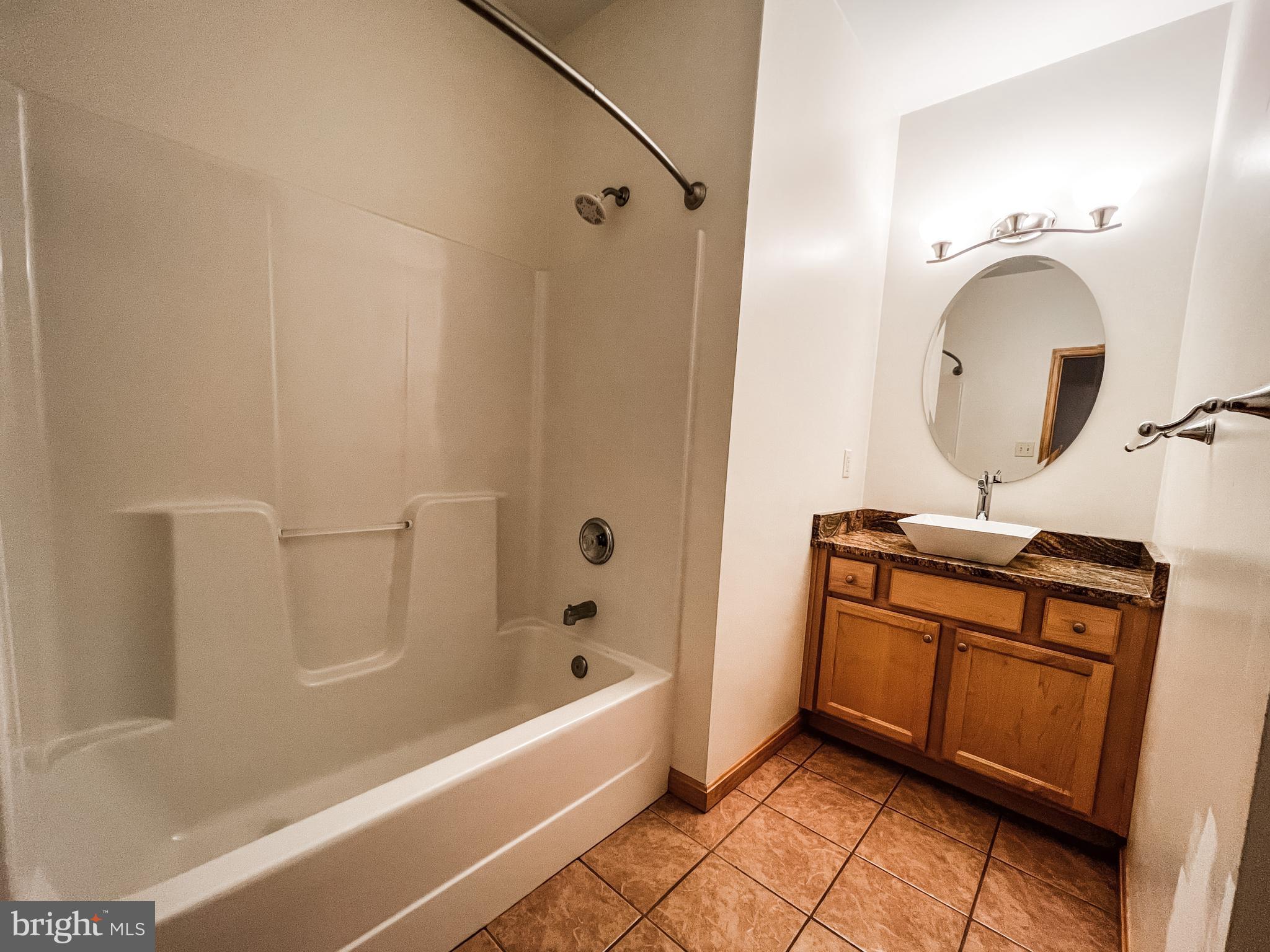 CHICKADEE CIRCLE - Residential Lease