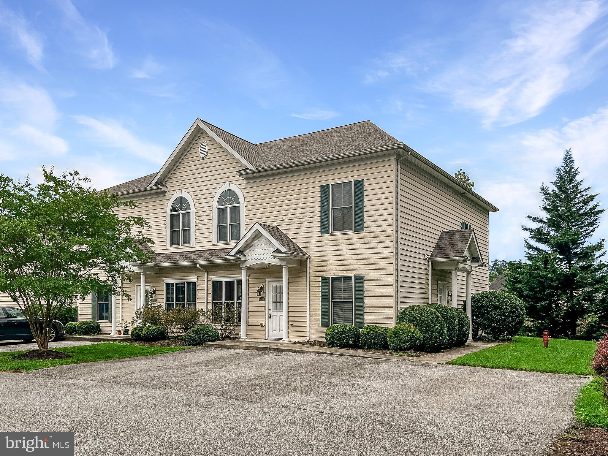 CHICKADEE CIRCLE - Residential Lease