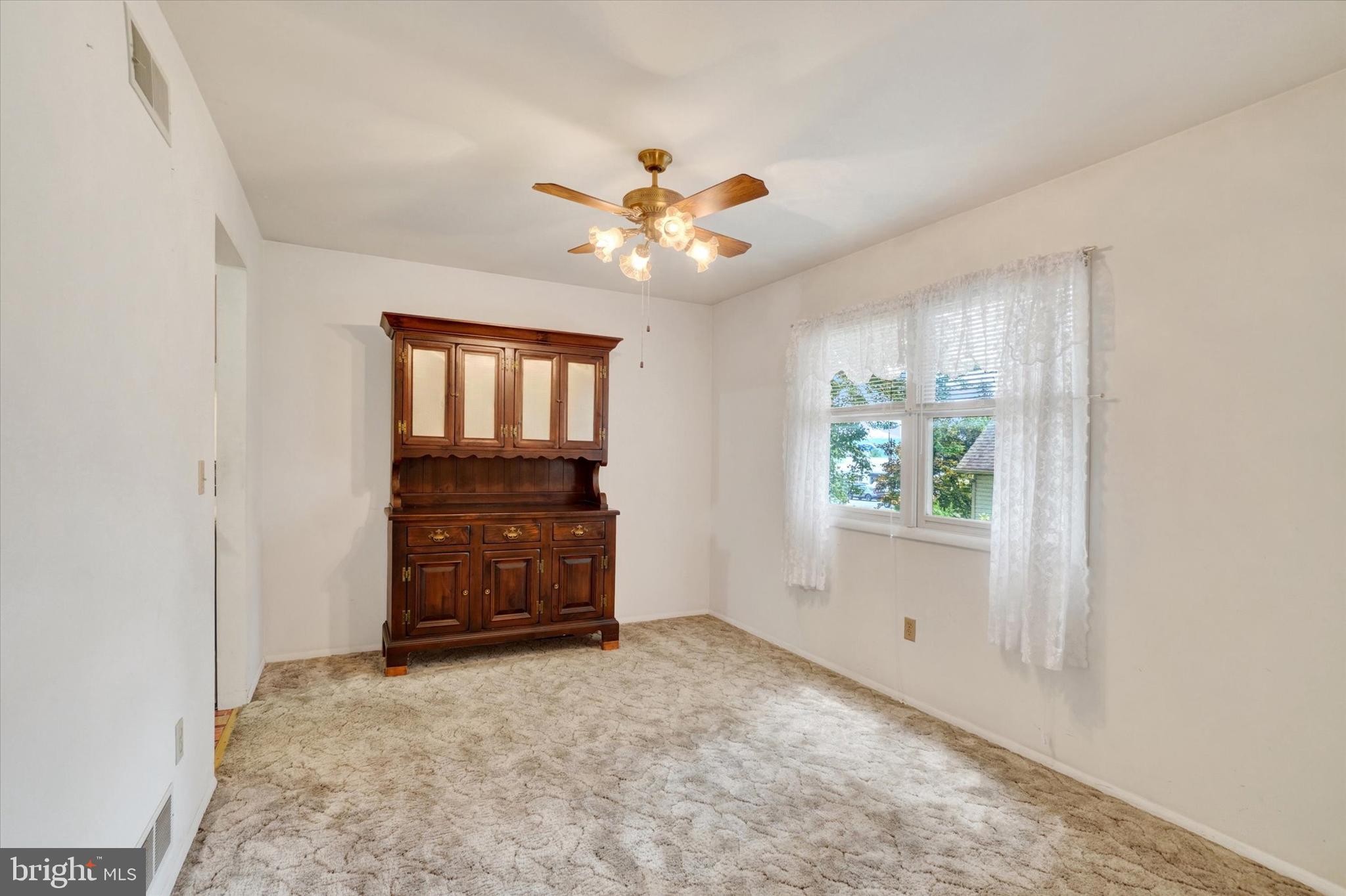 237 CLOVERLANE DRIVE