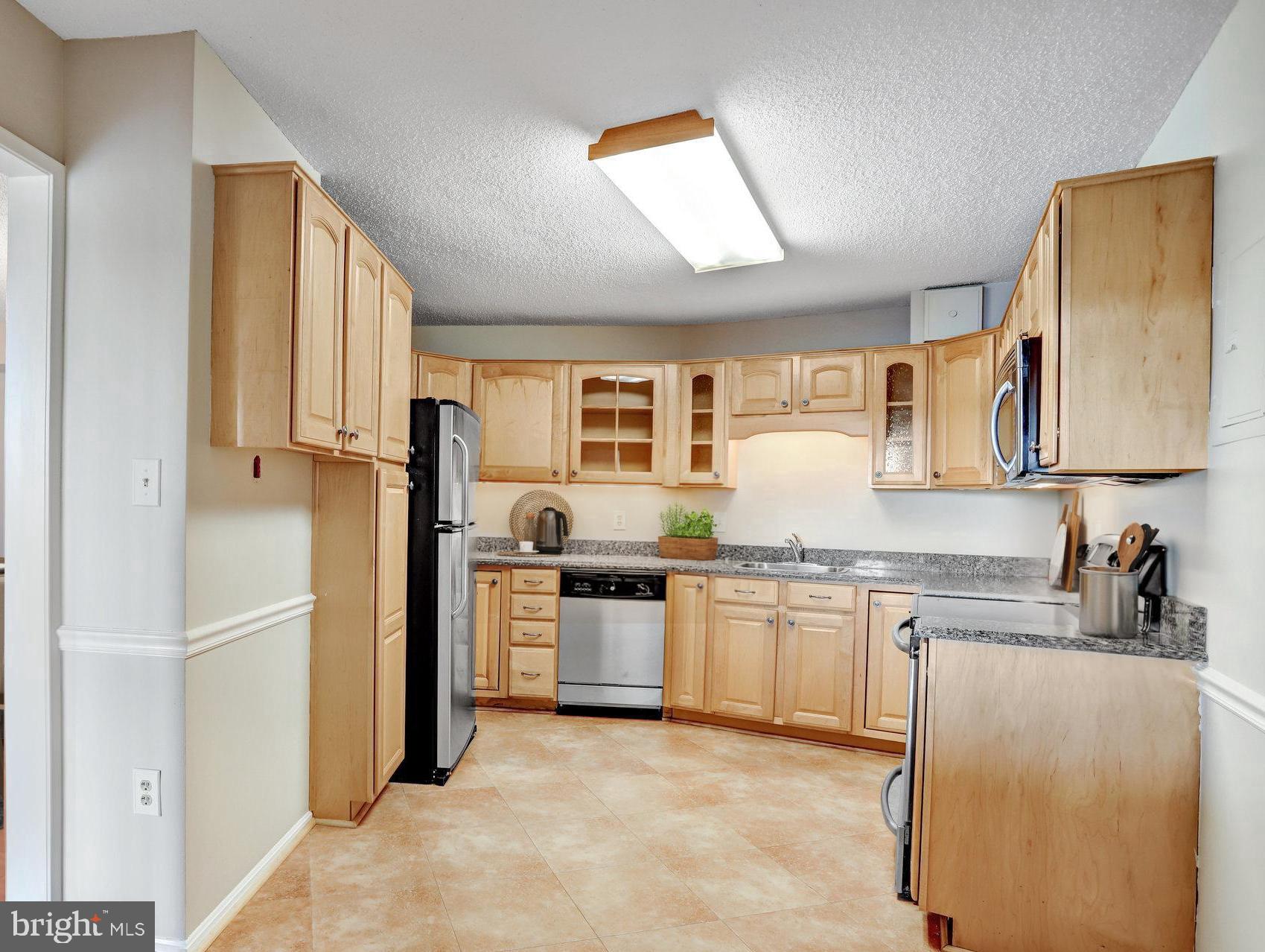 LEISURE WORLD - Residential