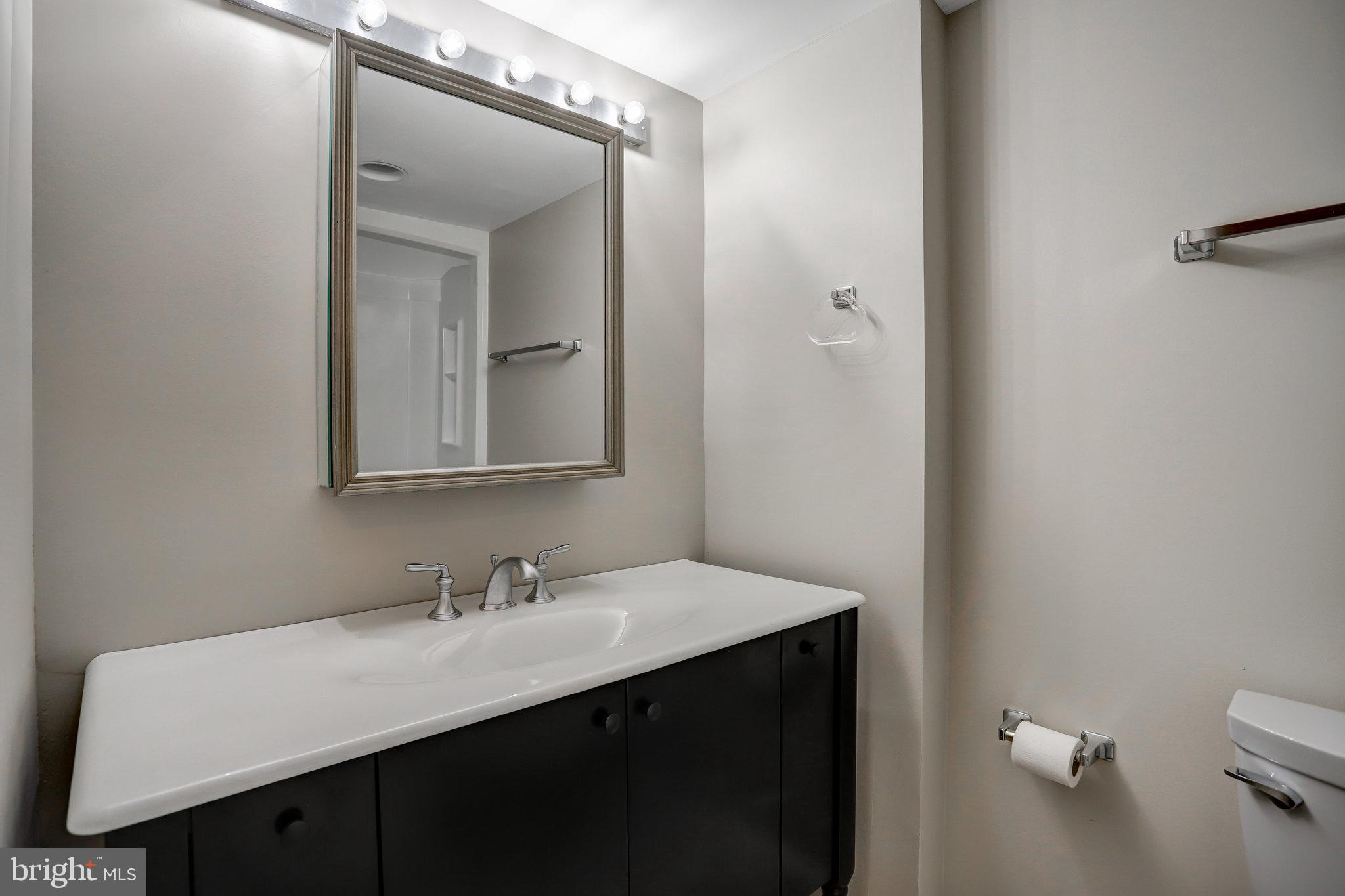 LEISURE WORLD - Residential