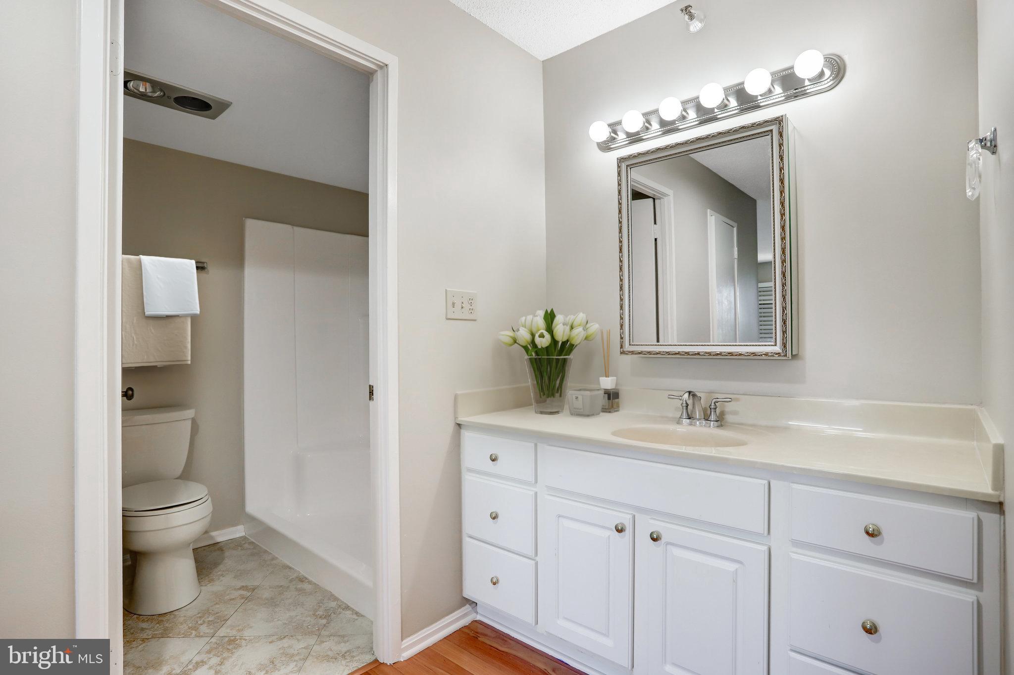 LEISURE WORLD - Residential