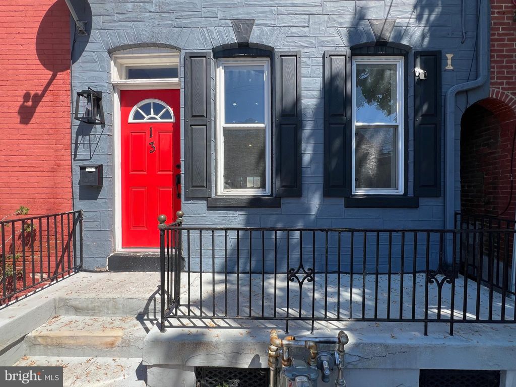 Photo of 13 W New Street, LANCASTER, PA 17603 (MLS # PALA2087082)
