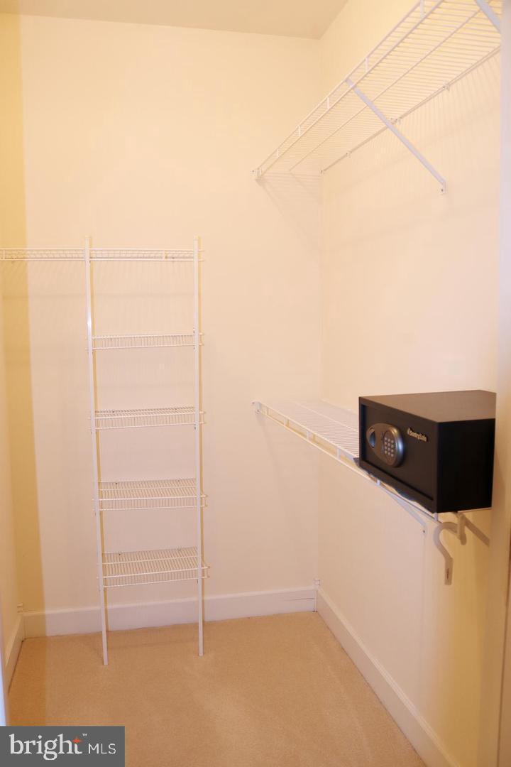 CORTLAND MANOR - Residential Lease