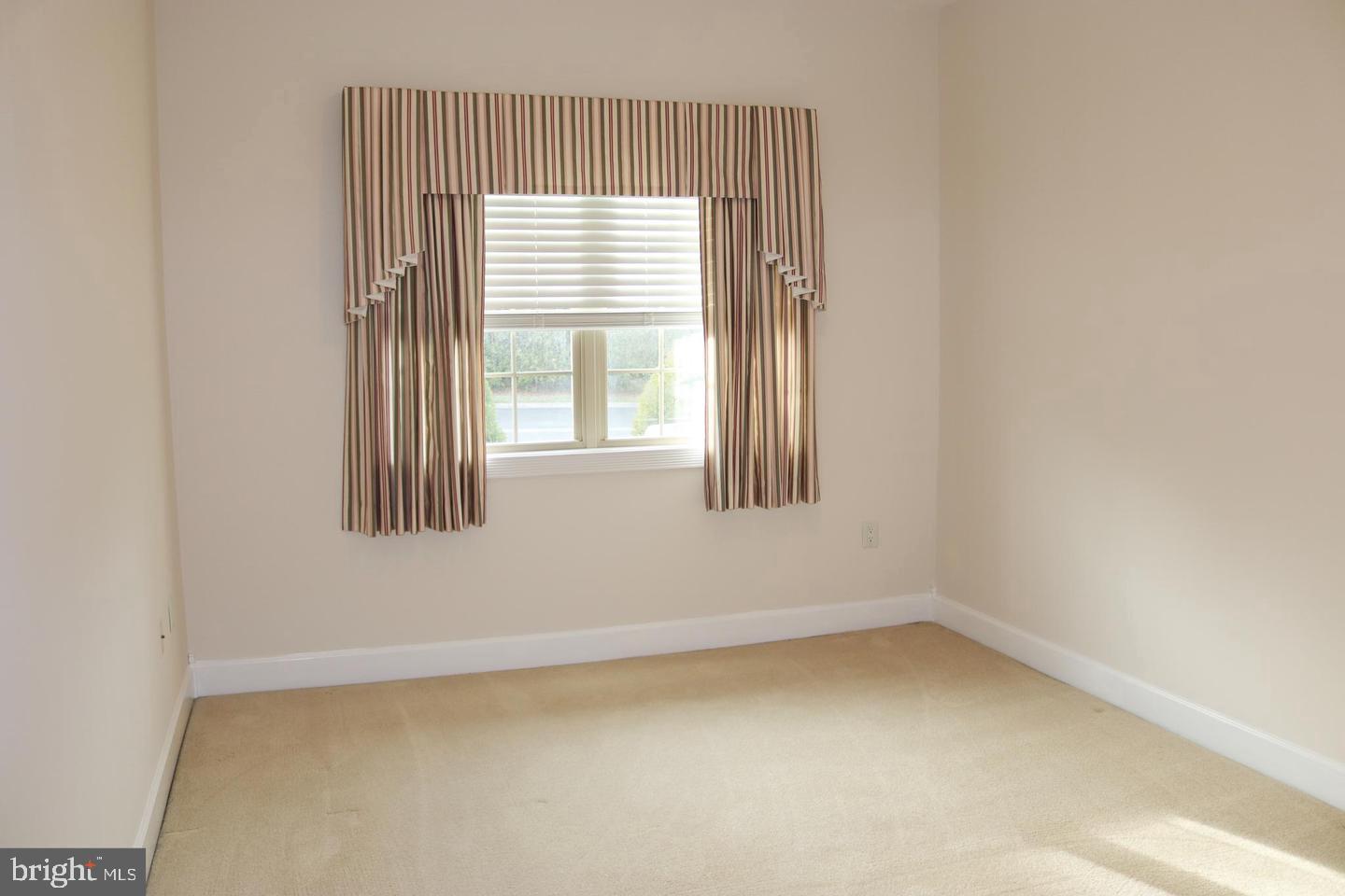 CORTLAND MANOR - Residential Lease