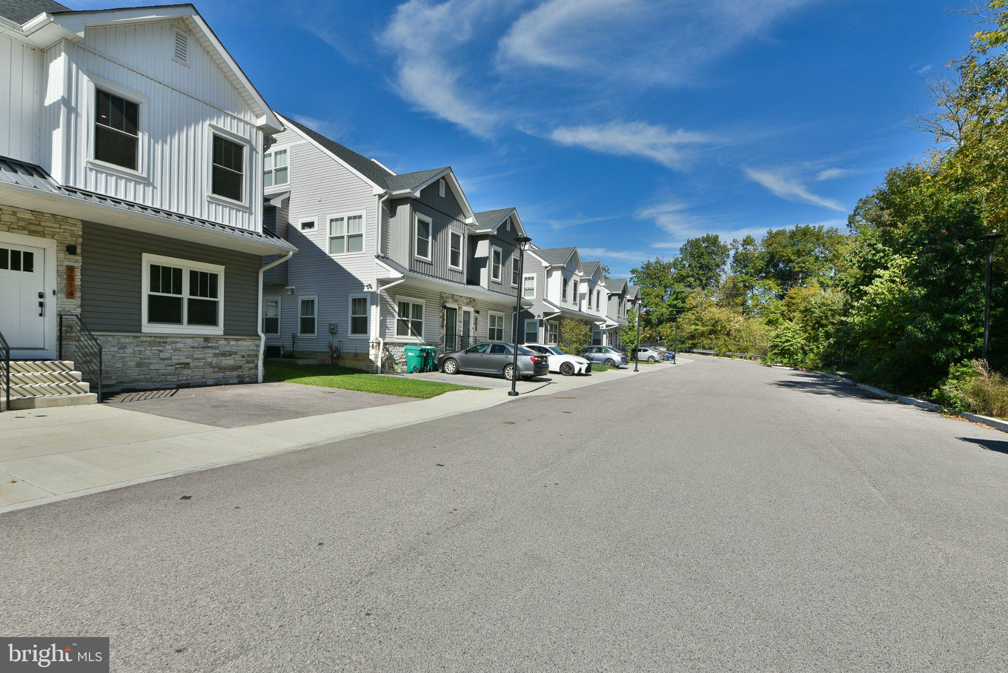 9514 GOLFVIEW LANE