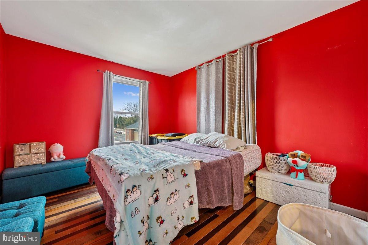 BEL PRE SQUARE - Residential