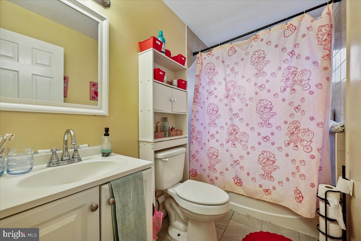 BEL PRE SQUARE - Residential