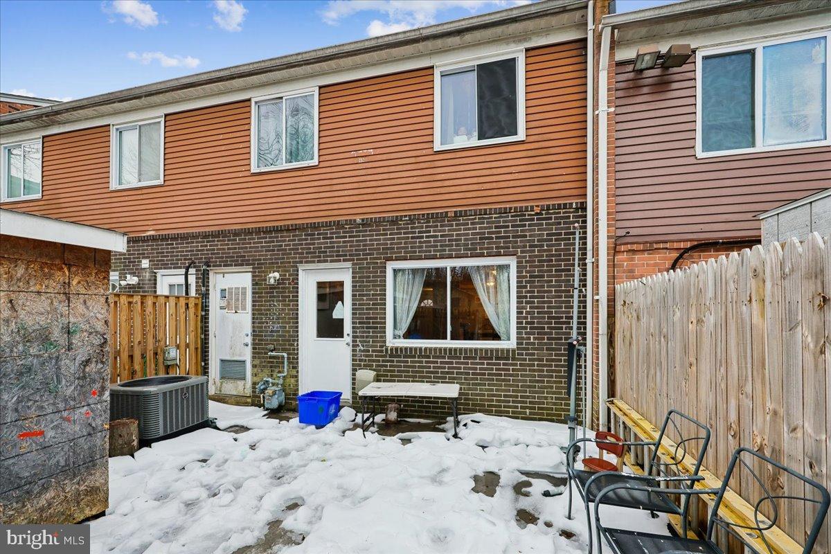 BEL PRE SQUARE - Residential