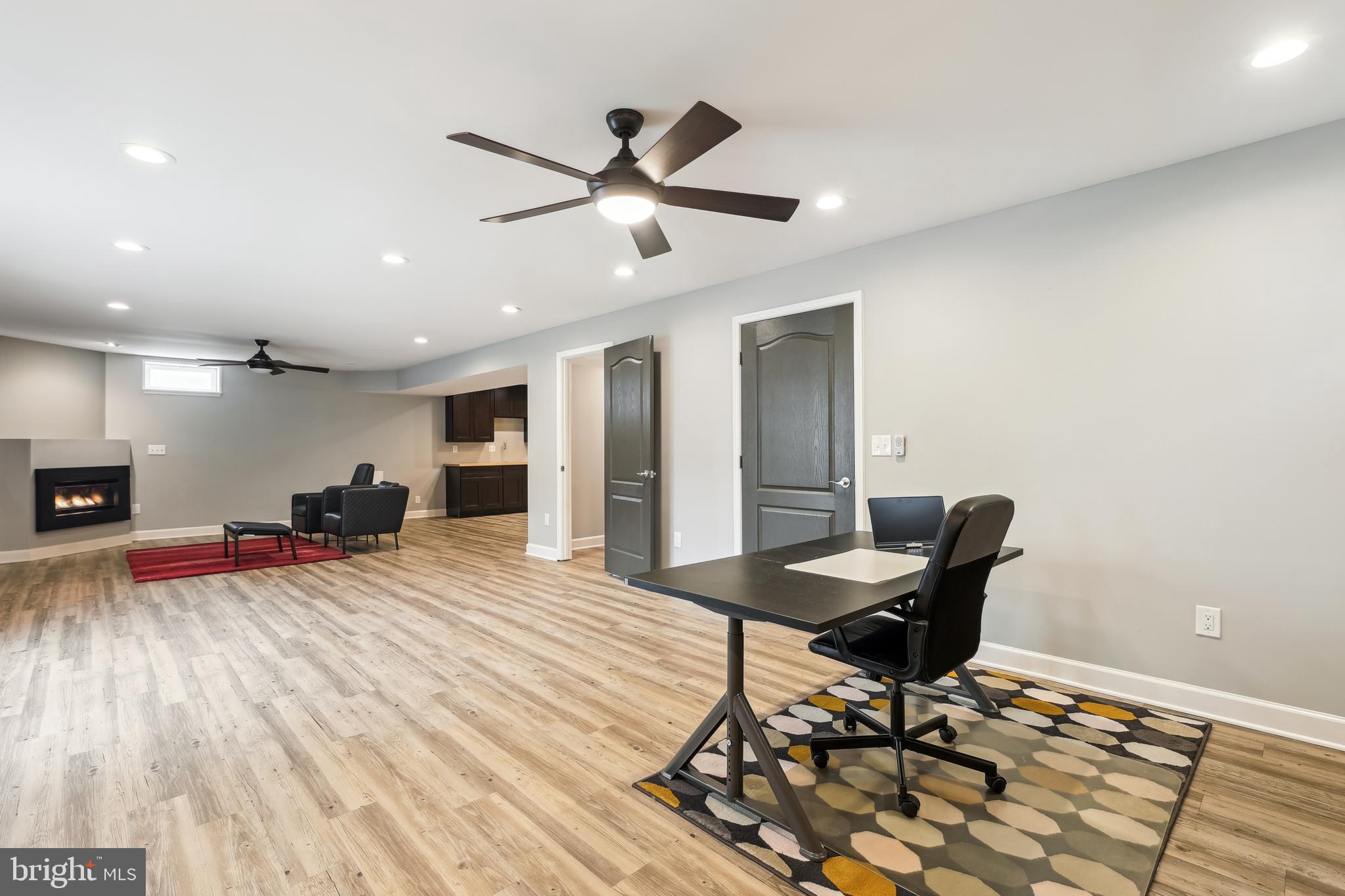 PRINCE WILLIAM TOWN CENTER - Residential