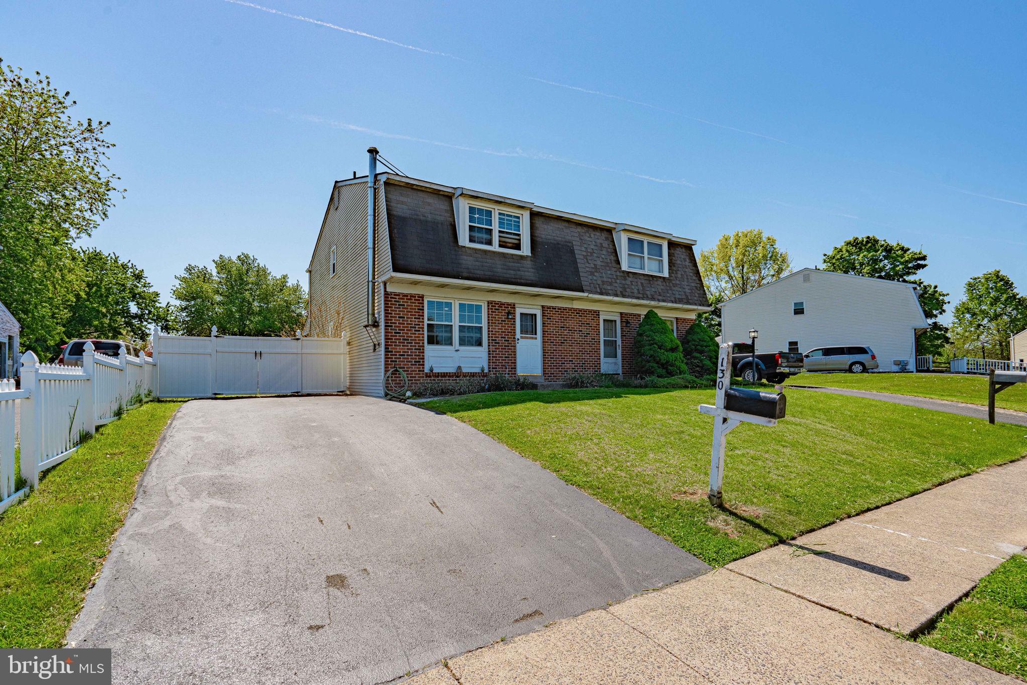 DEVONSHIRE ESTS - Residential
