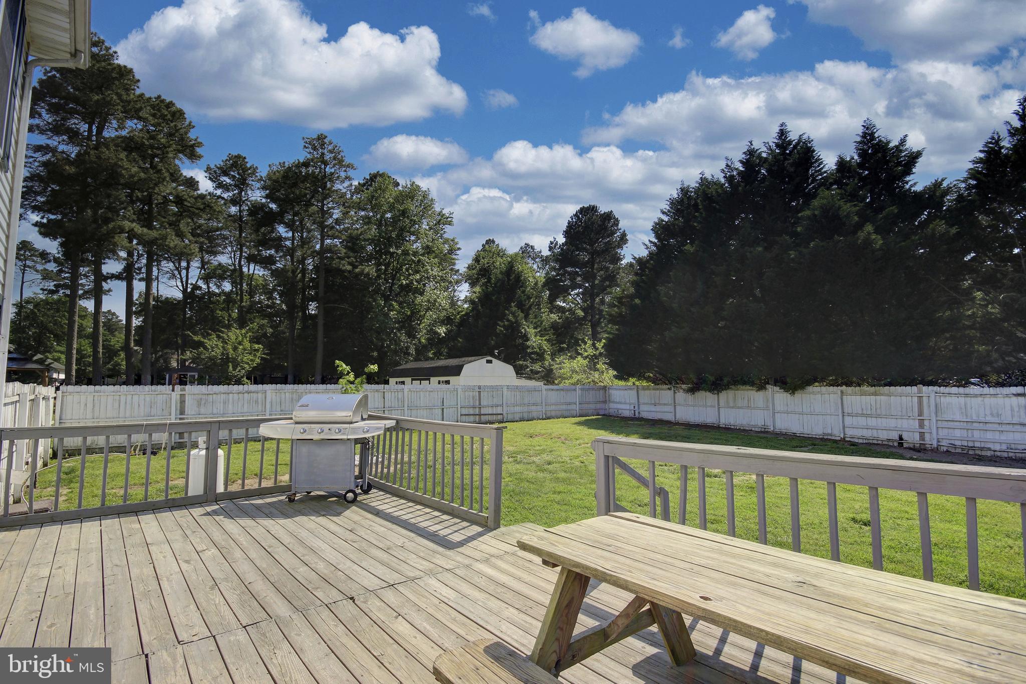 RIVERWOODS - Residential