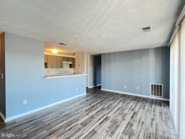 PRINCETON WOODS - Residential