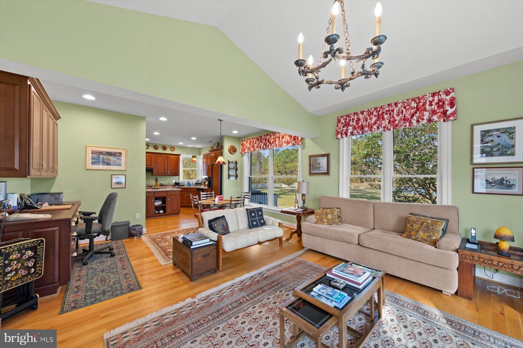 DRUM POINT - Residential