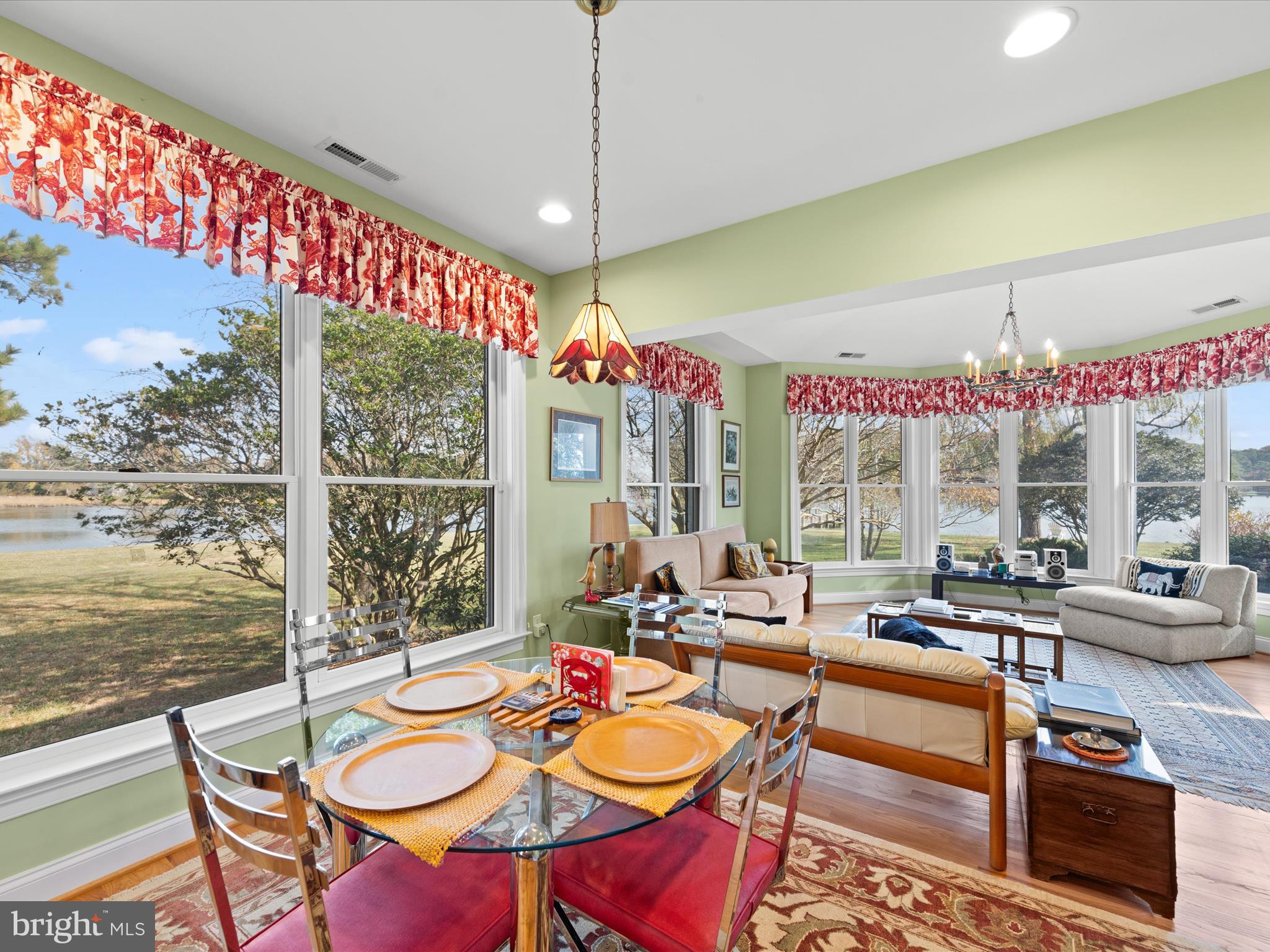 DRUM POINT - Residential