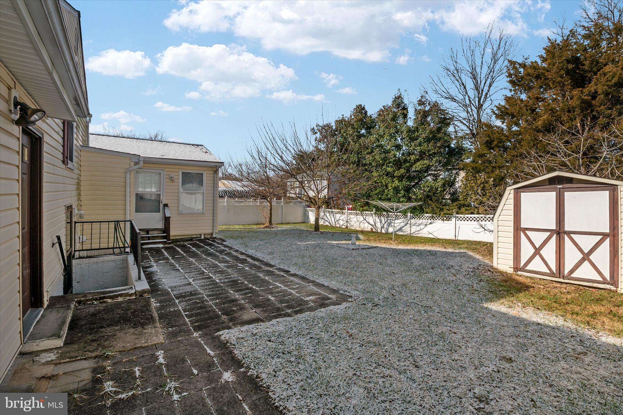 GOLDENTREE - Residential