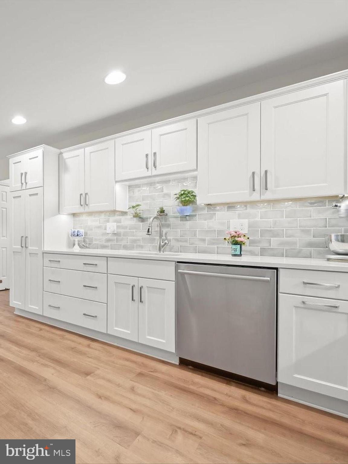 WINIFRED MANOR - Residential