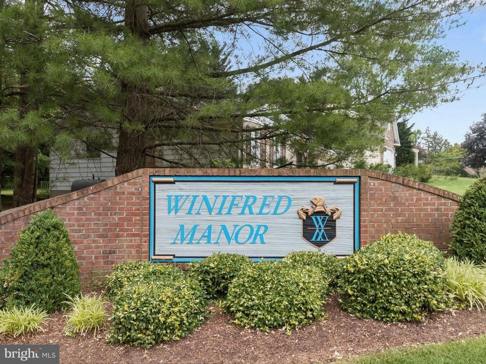 WINIFRED MANOR - Residential