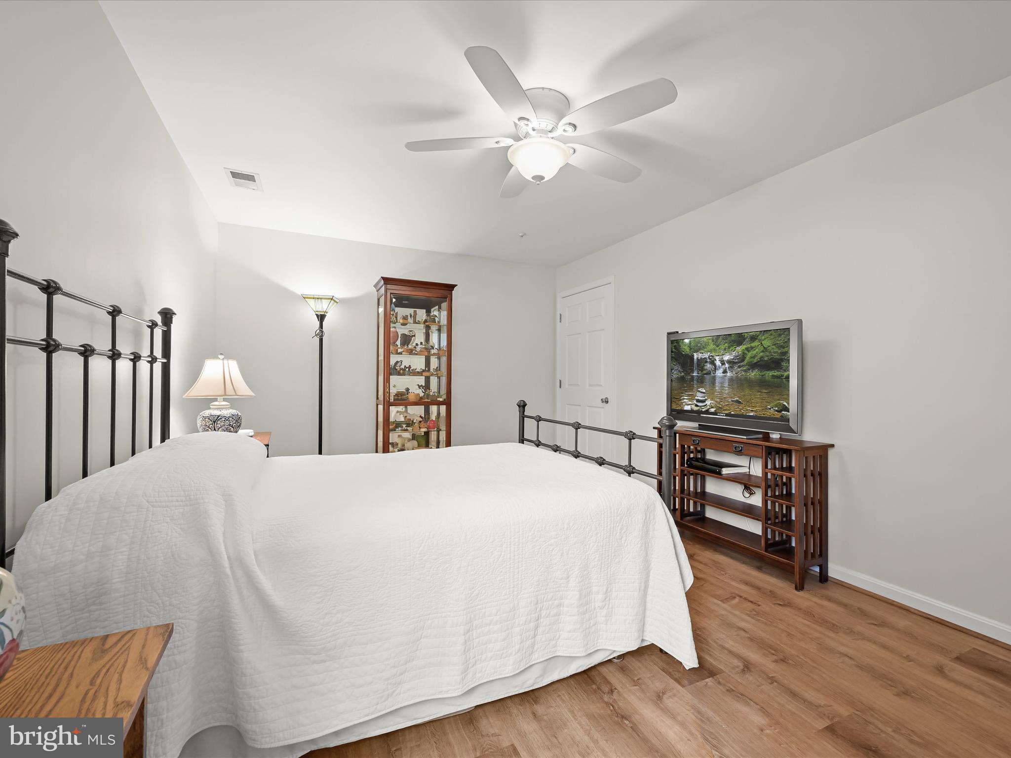 WINIFRED MANOR - Residential