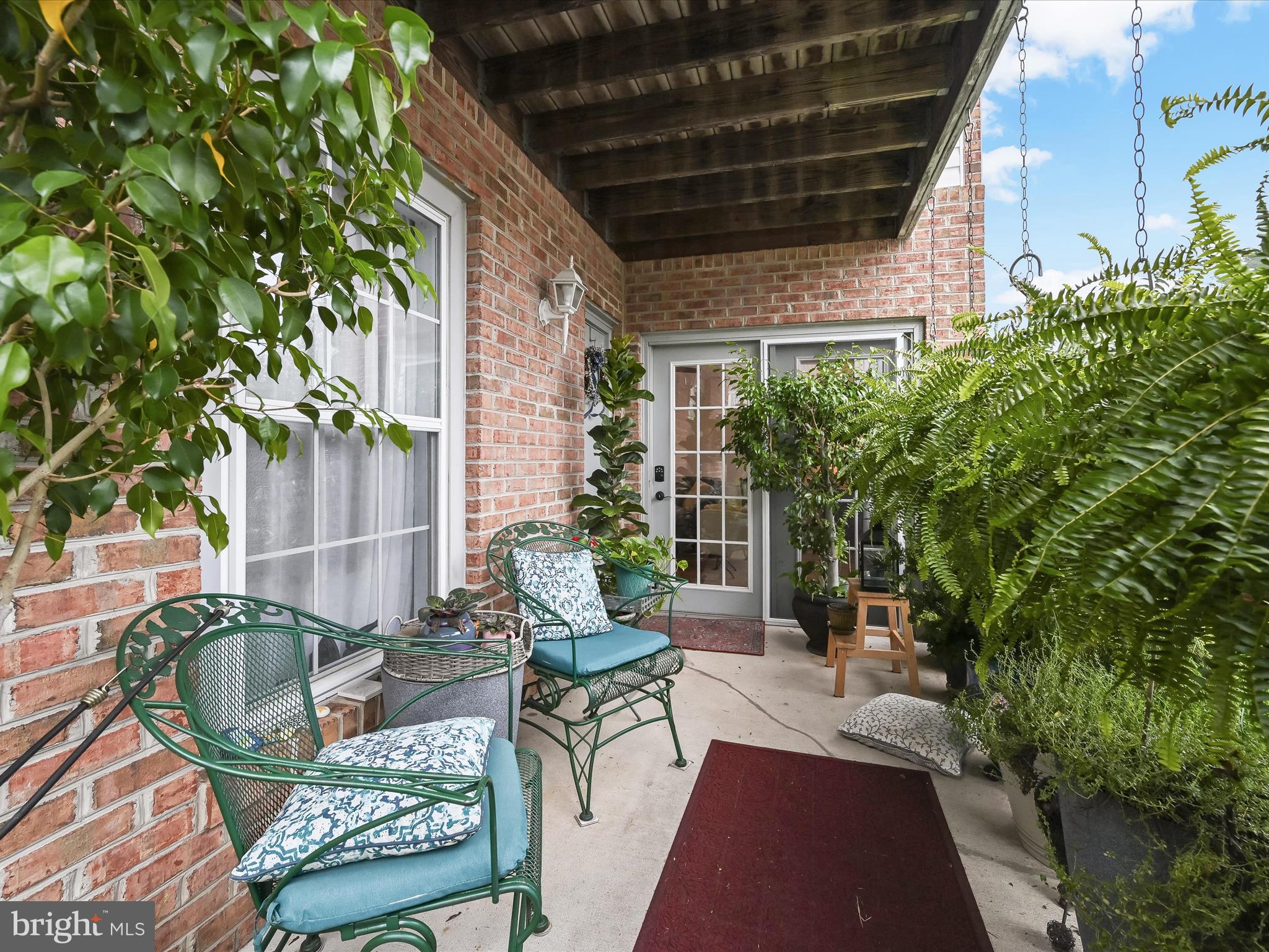 WINIFRED MANOR - Residential