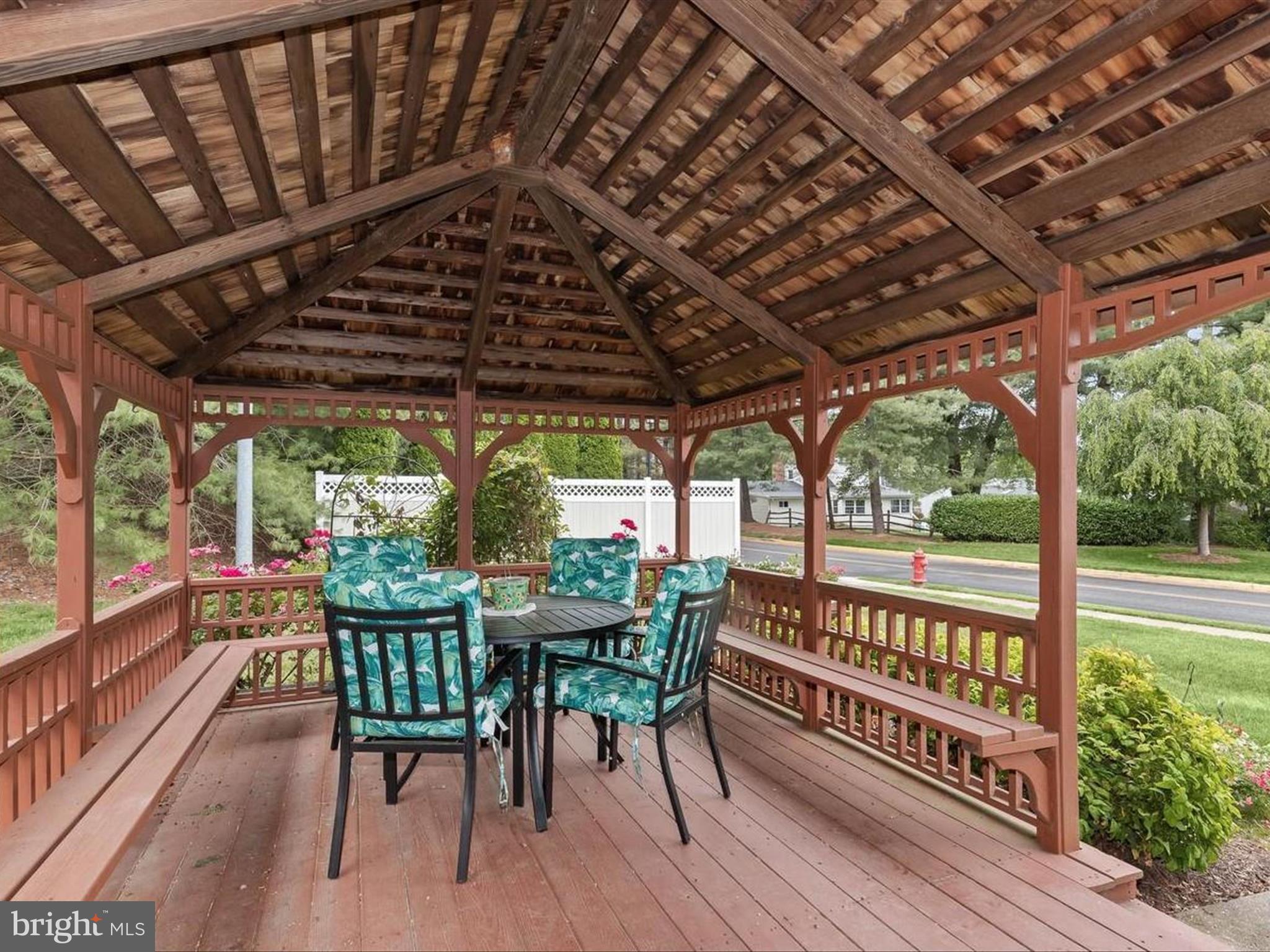 WINIFRED MANOR - Residential