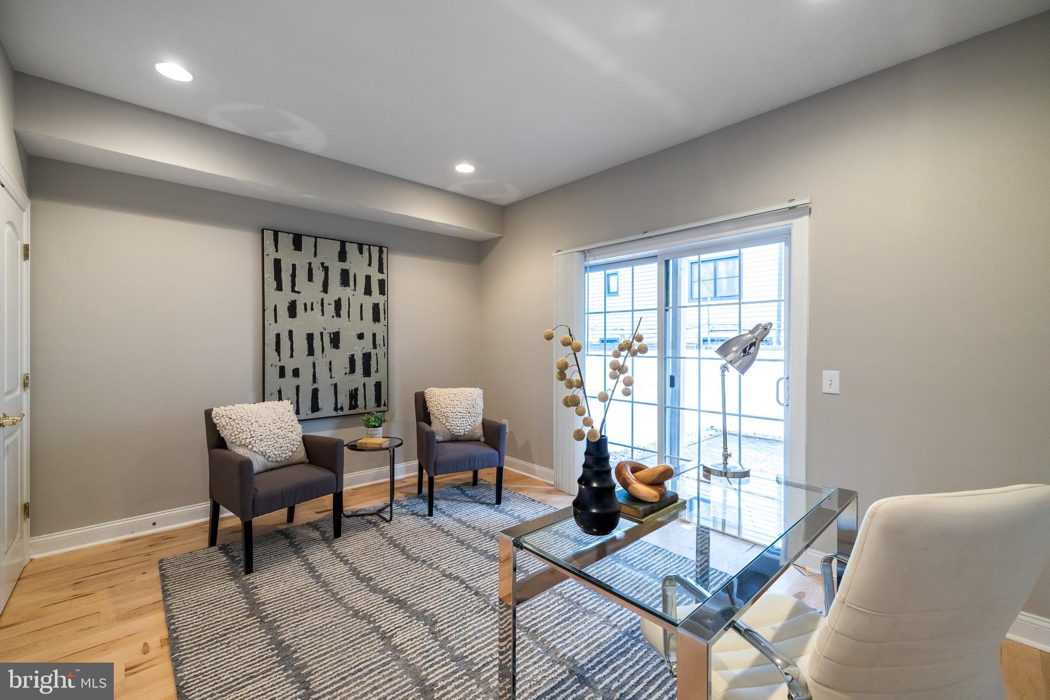 GRADUATE HOSPITAL - Residential