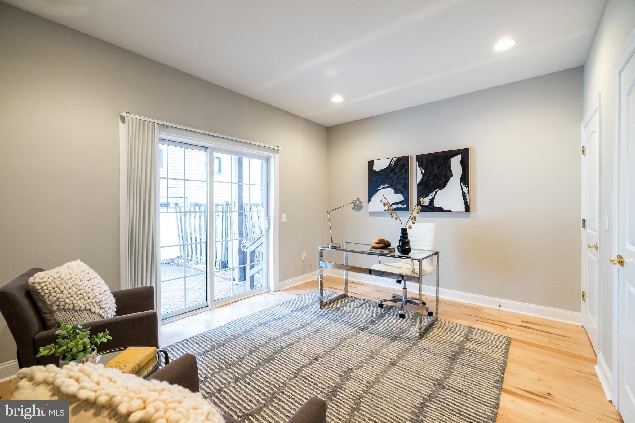 GRADUATE HOSPITAL - Residential