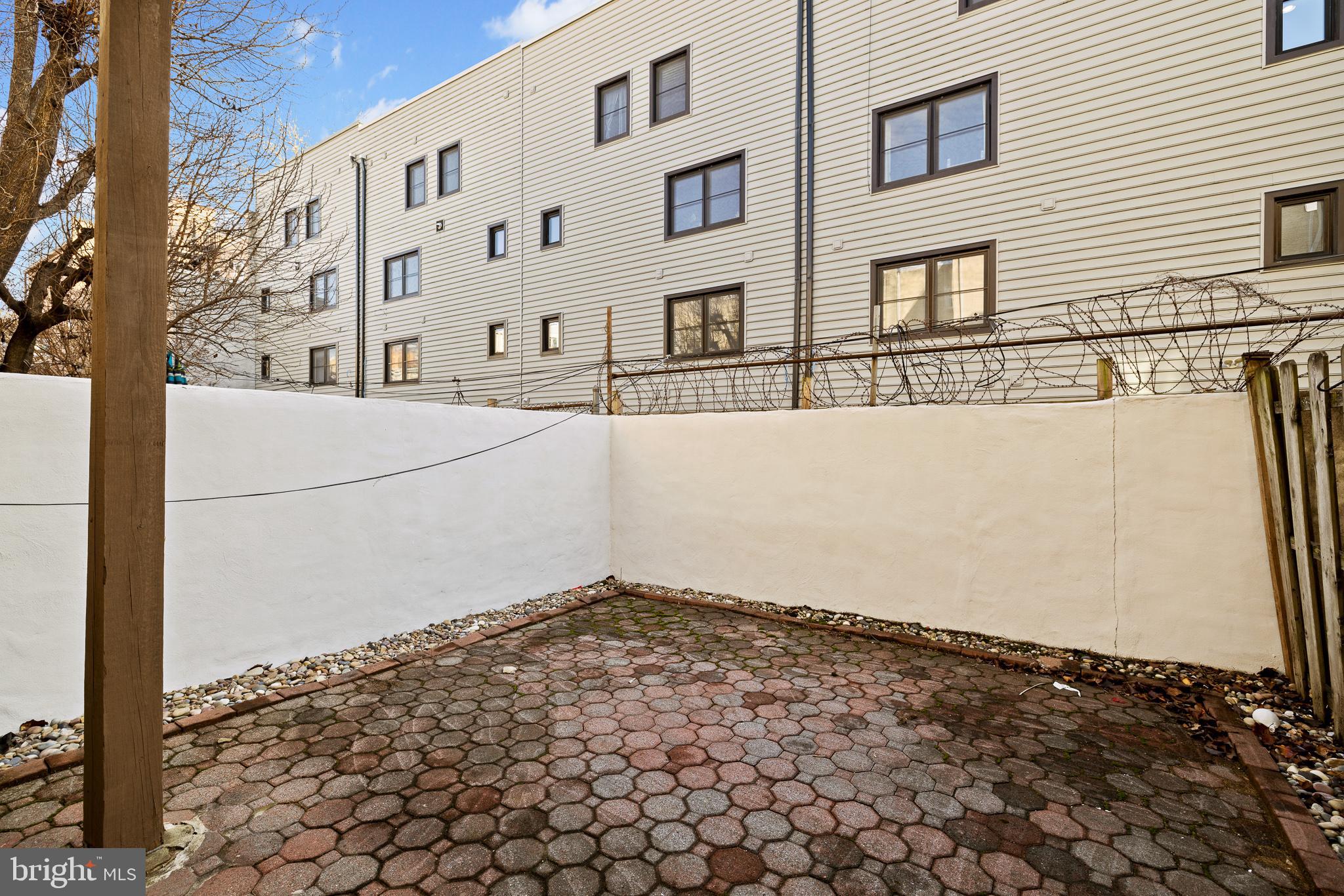 GRADUATE HOSPITAL - Residential