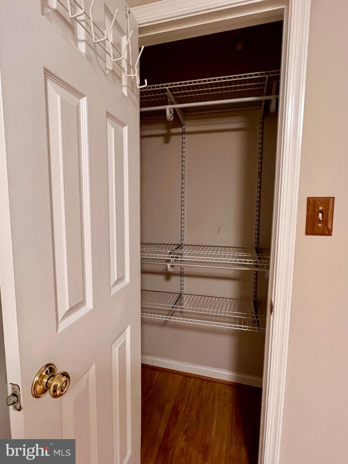 RIVERVIEW OVERLOOK - Residential Lease