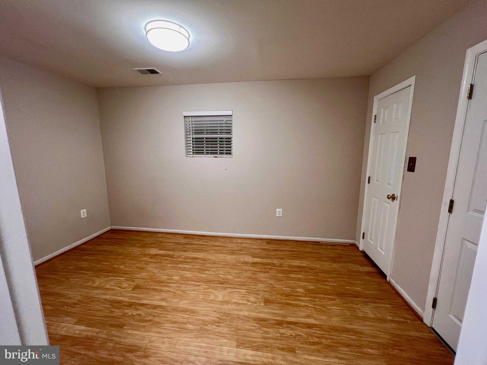 RIVERVIEW OVERLOOK - Residential Lease