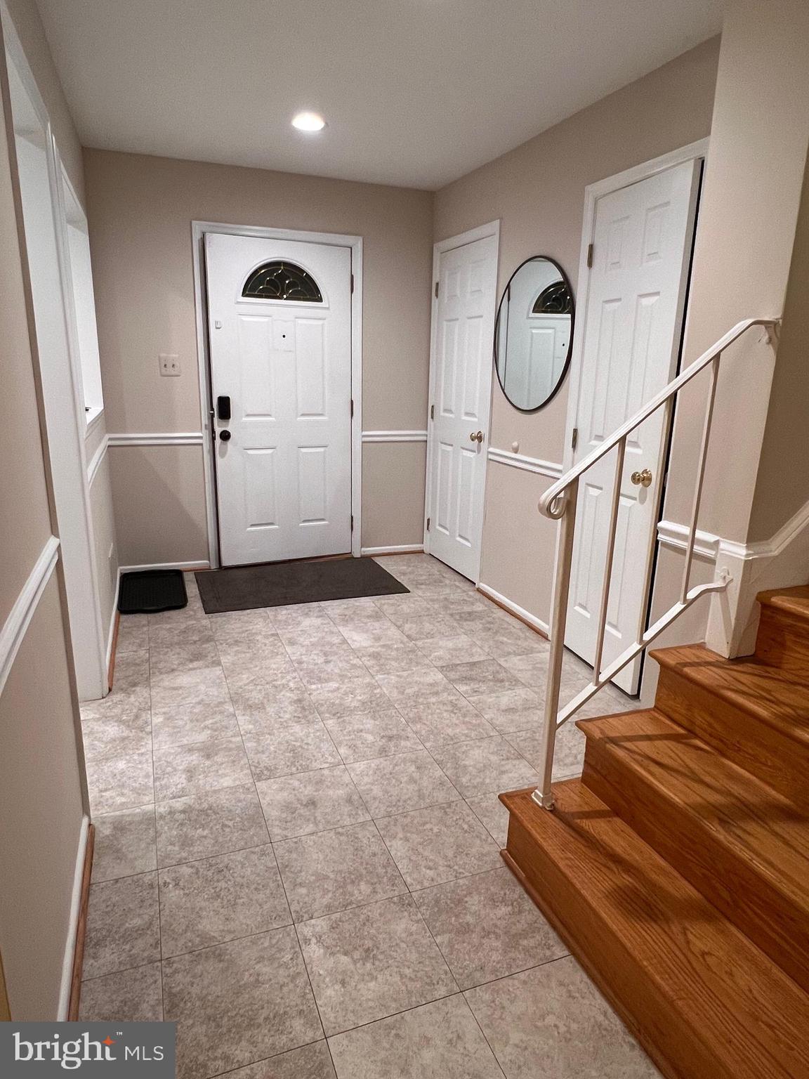 RIVERVIEW OVERLOOK - Residential Lease