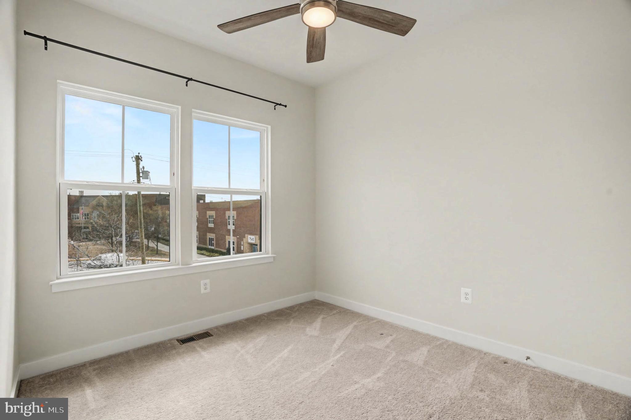 BANNER ROW - Residential