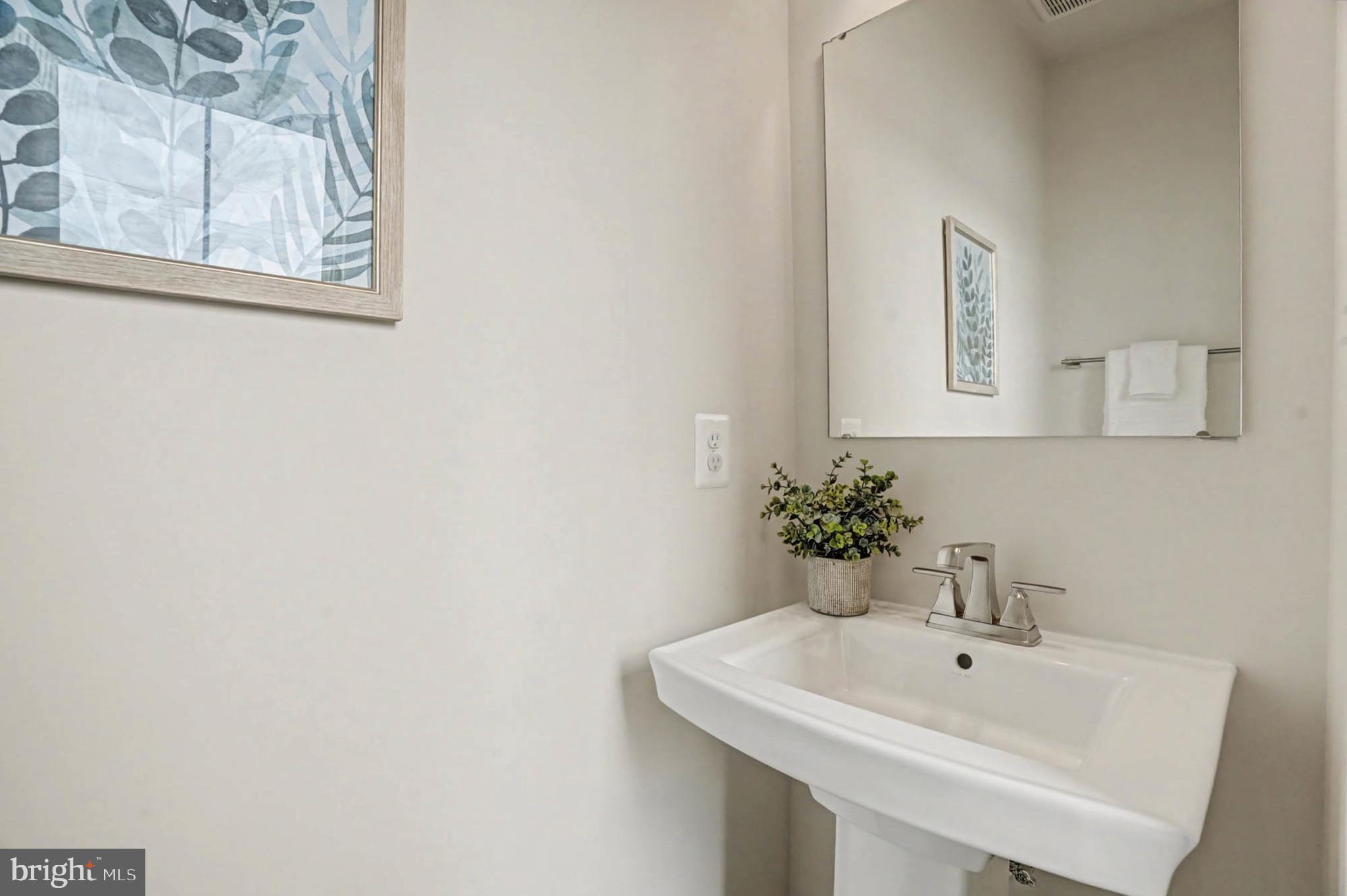 BANNER ROW - Residential