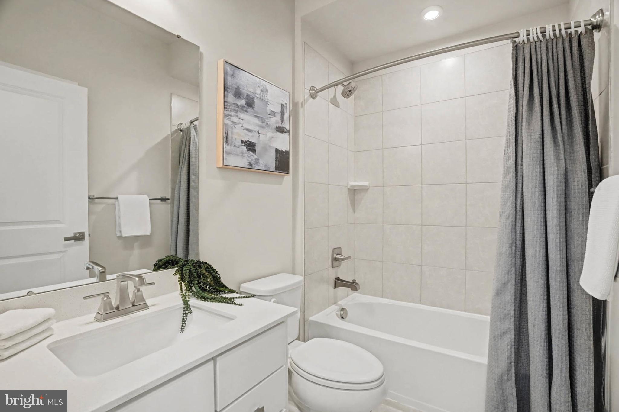 BANNER ROW - Residential