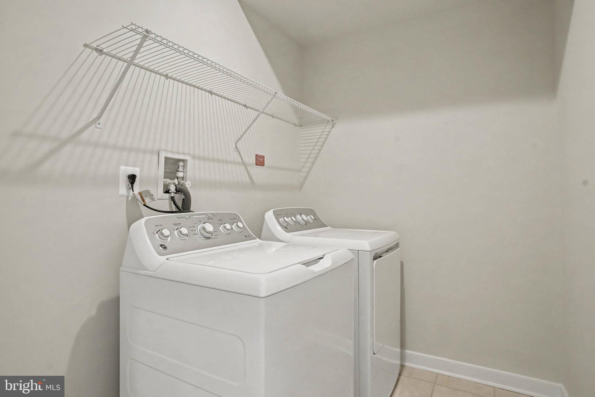 BANNER ROW - Residential