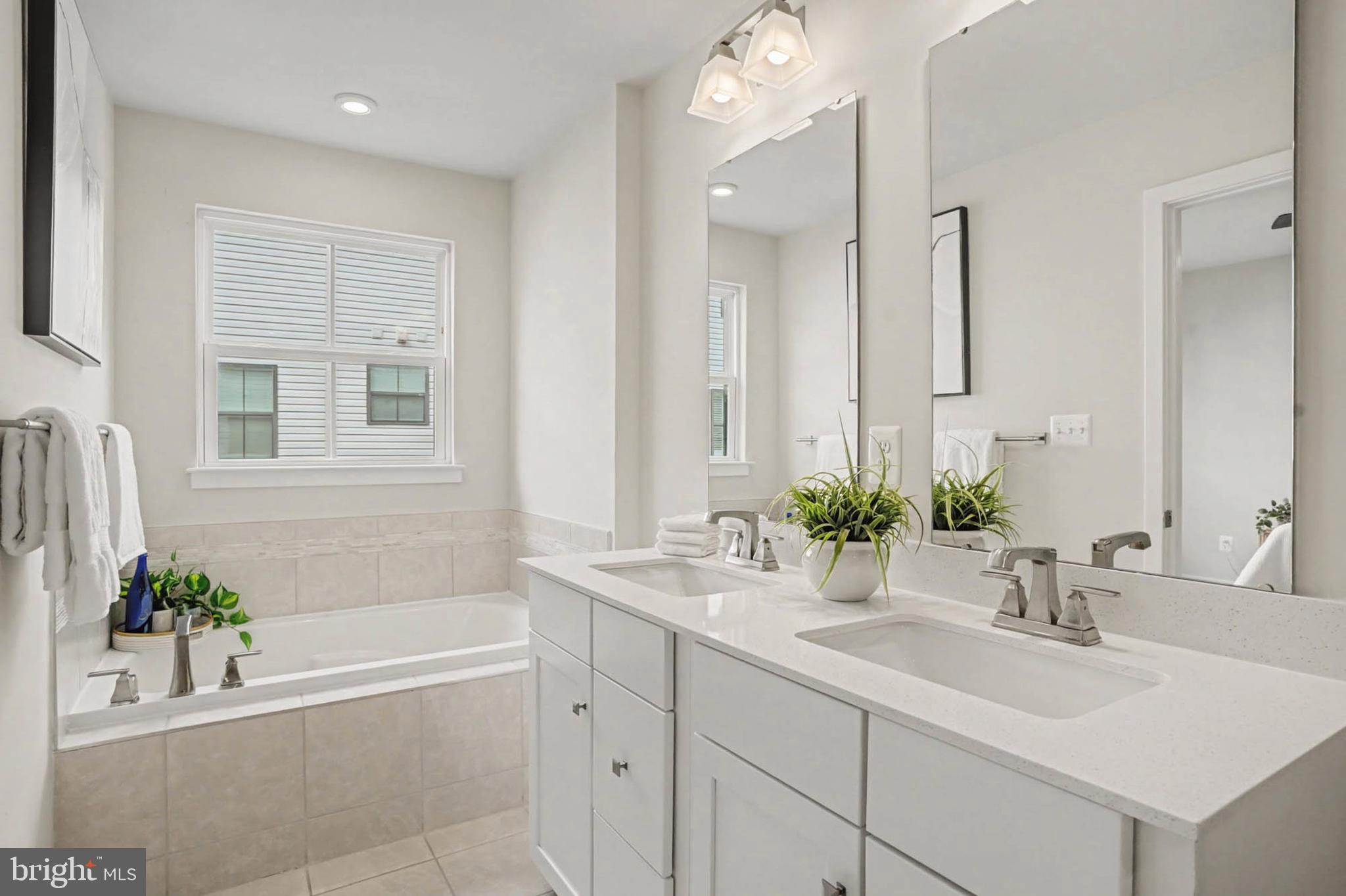 BANNER ROW - Residential